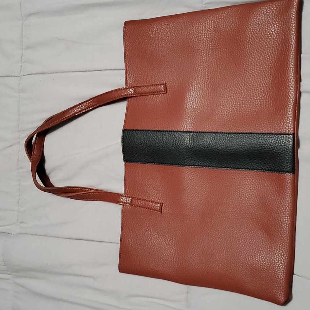 Vince Camuto Tote